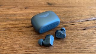 Twins elite Earbuds in der Einzelansicht