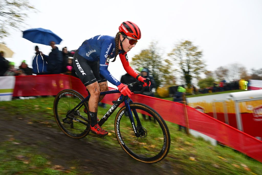 HULST NETHERLANDS NOVEMBER 27 Shirin Van Anrooij of The Netherlands and Team Baloise Trek Lions competes during the 7th UCI Cyclocross World Cup Hulst 2022 Womens Elite CXWorldCup on November 27 2022 in Hulst Netherlands Photo by Luc ClaessenGetty Images