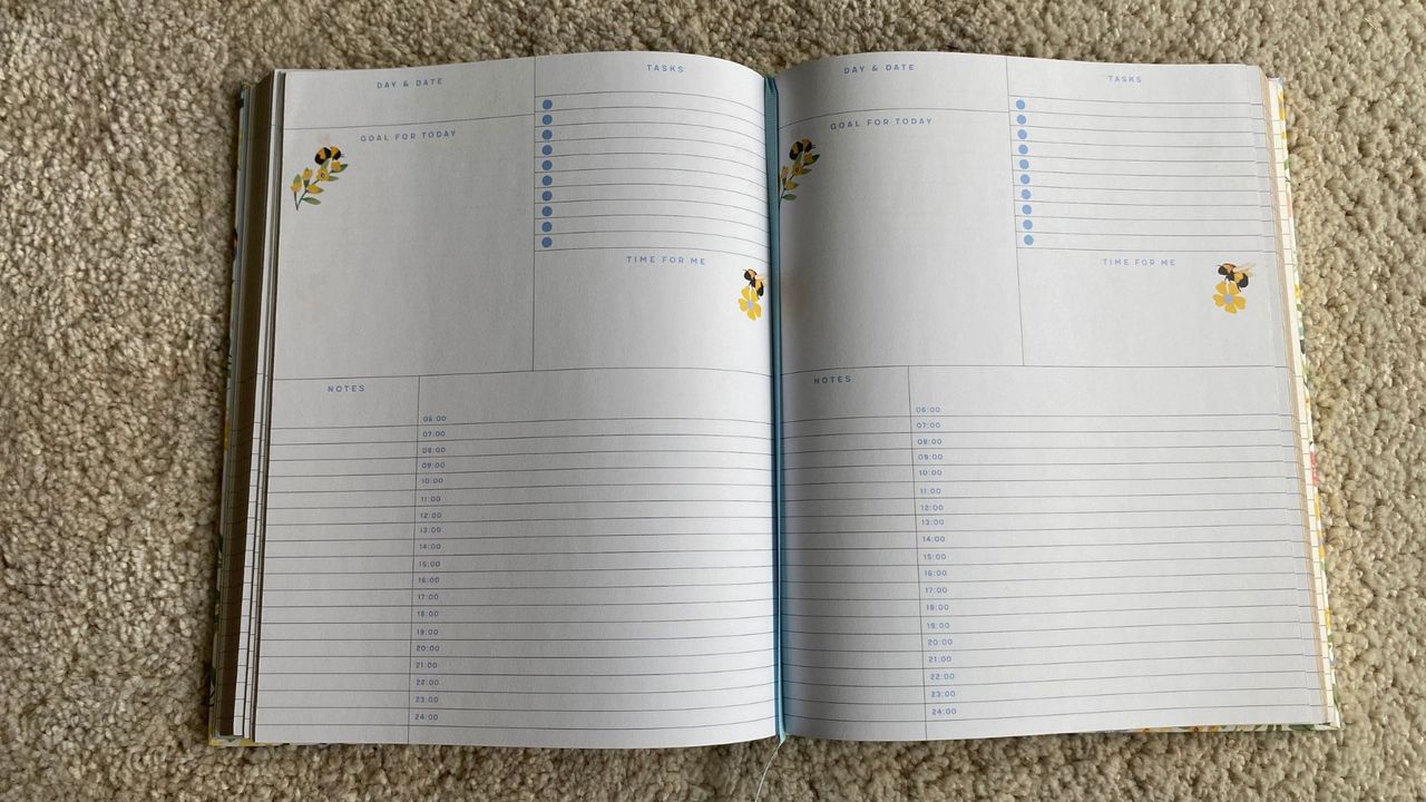 A look inside at one of the best productivity planners of 2023.