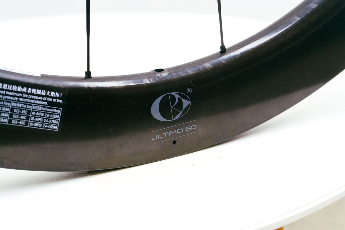 CRW Ultimo 6060