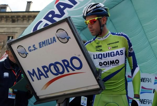 Vuelta a Espana winner Vincenzo Nibali (Liquigas-Doimo) signs on