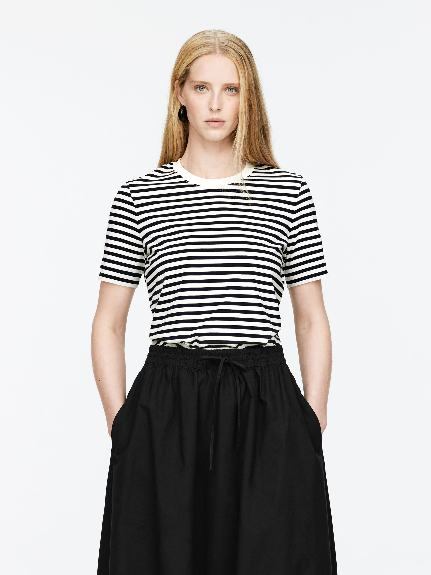 Lily Lightweight T-Shirt – White/dark Blue – Arket Gb