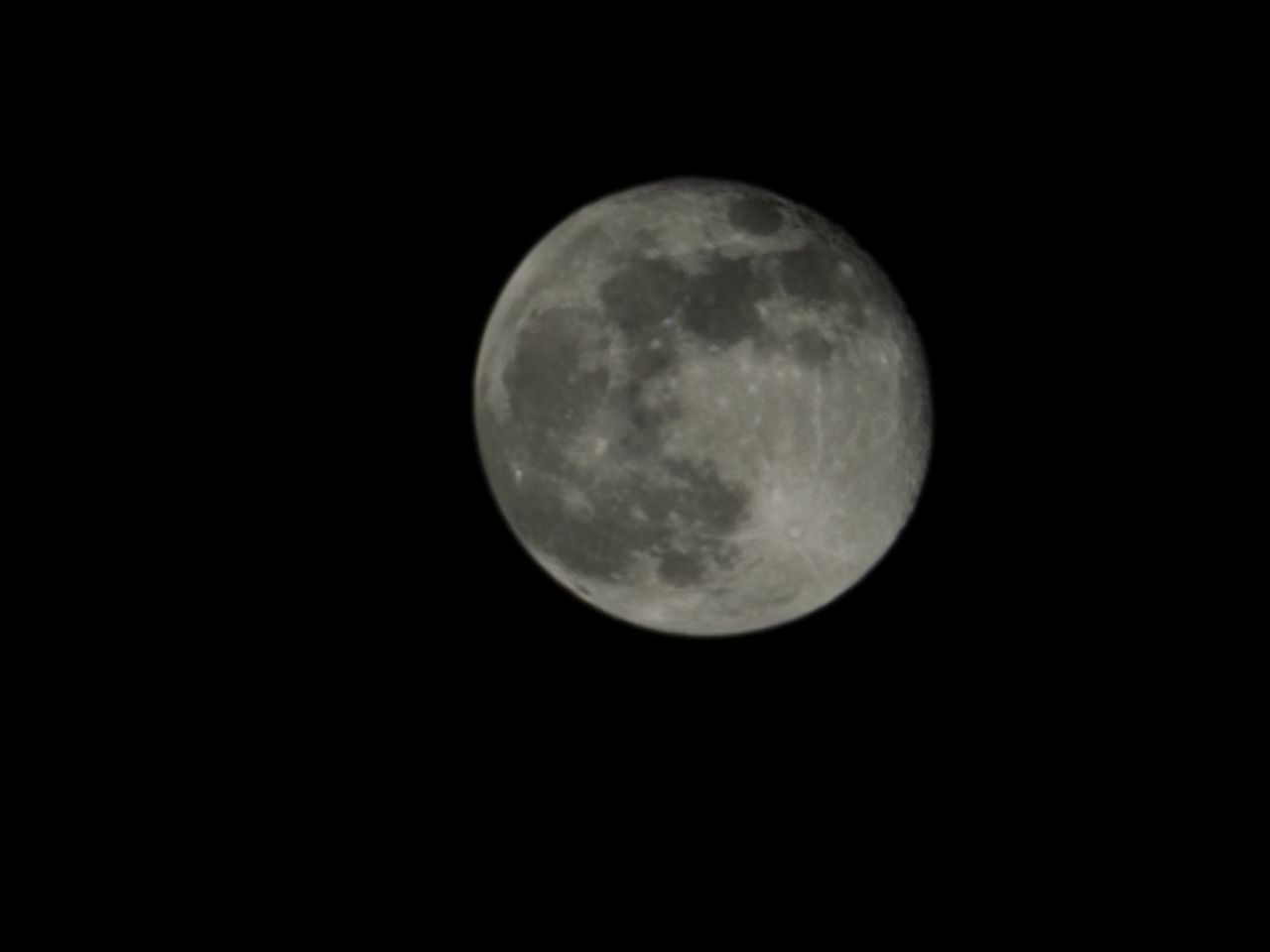 Samsung Galaxy S24 Ultra low light sample.