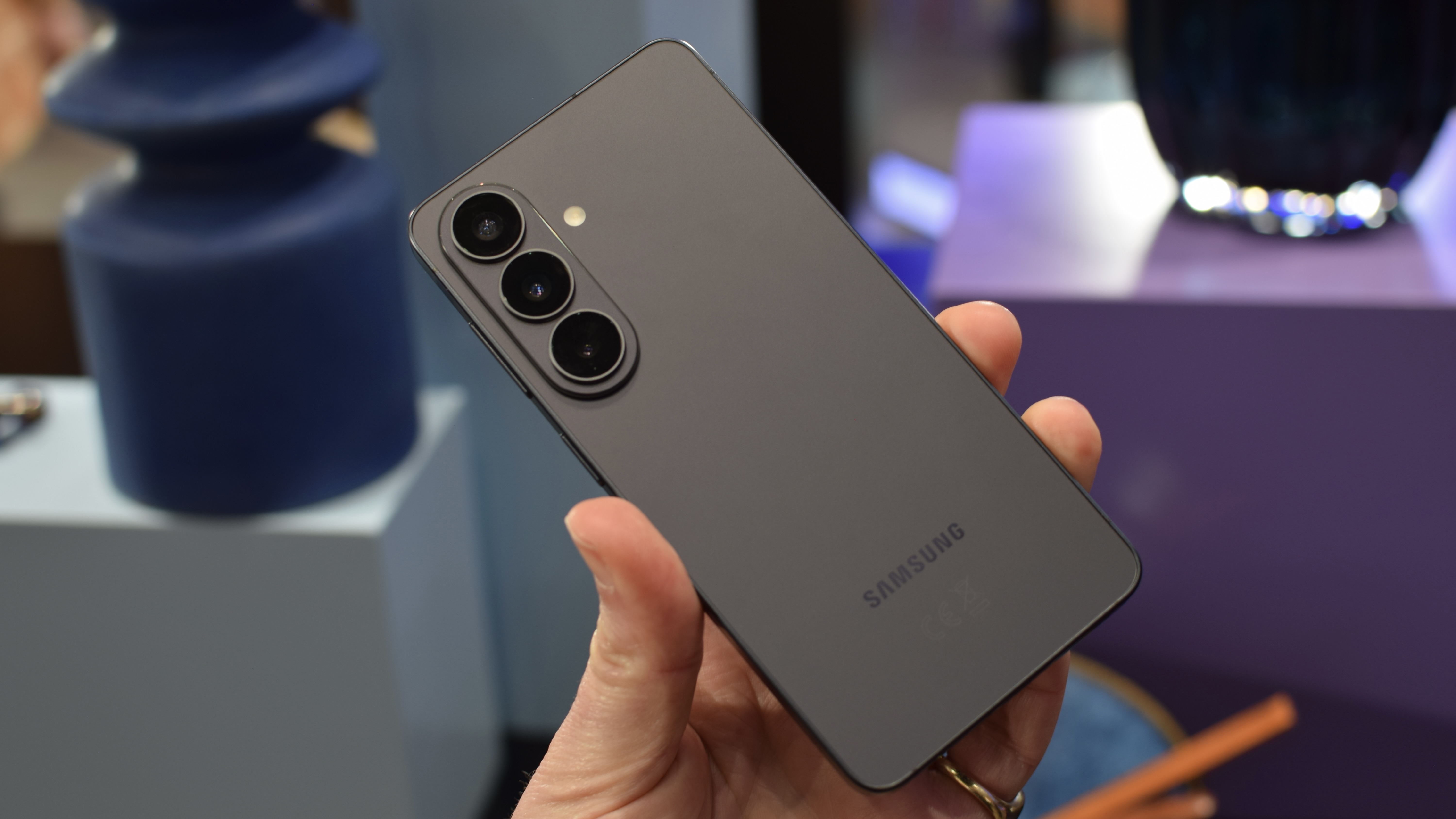 a photo of the Samsung Galaxy S26