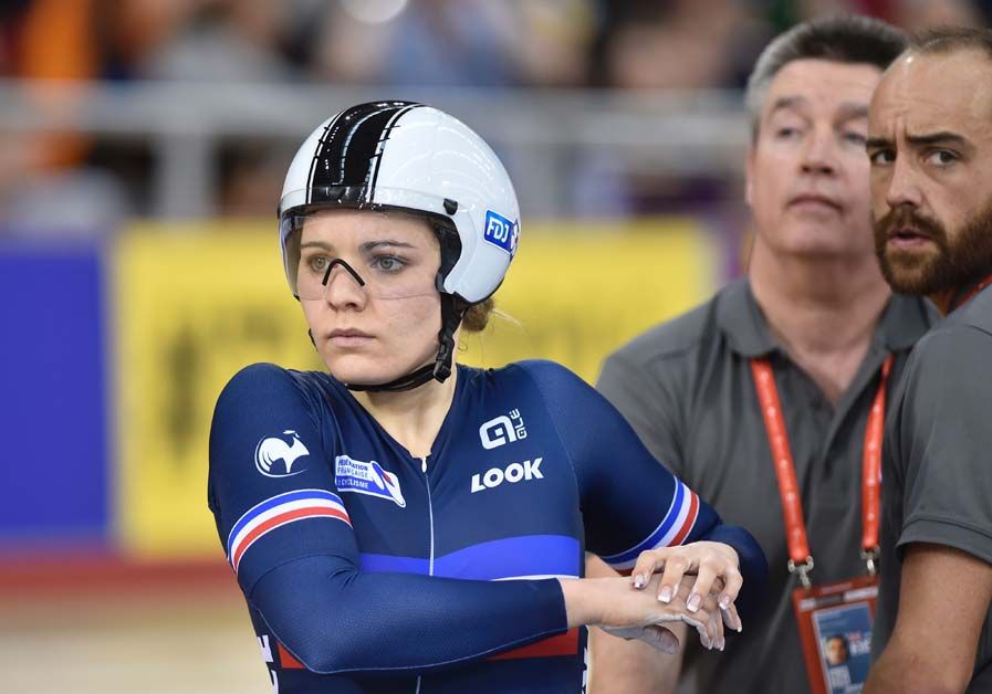 Laurie Berthon gets ready for her 500m TT