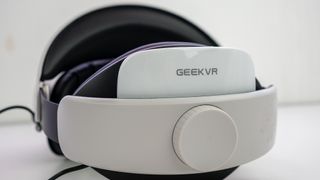 GeekVR Q2 Pro head strap for the Meta Quest 2 with the battery inserted