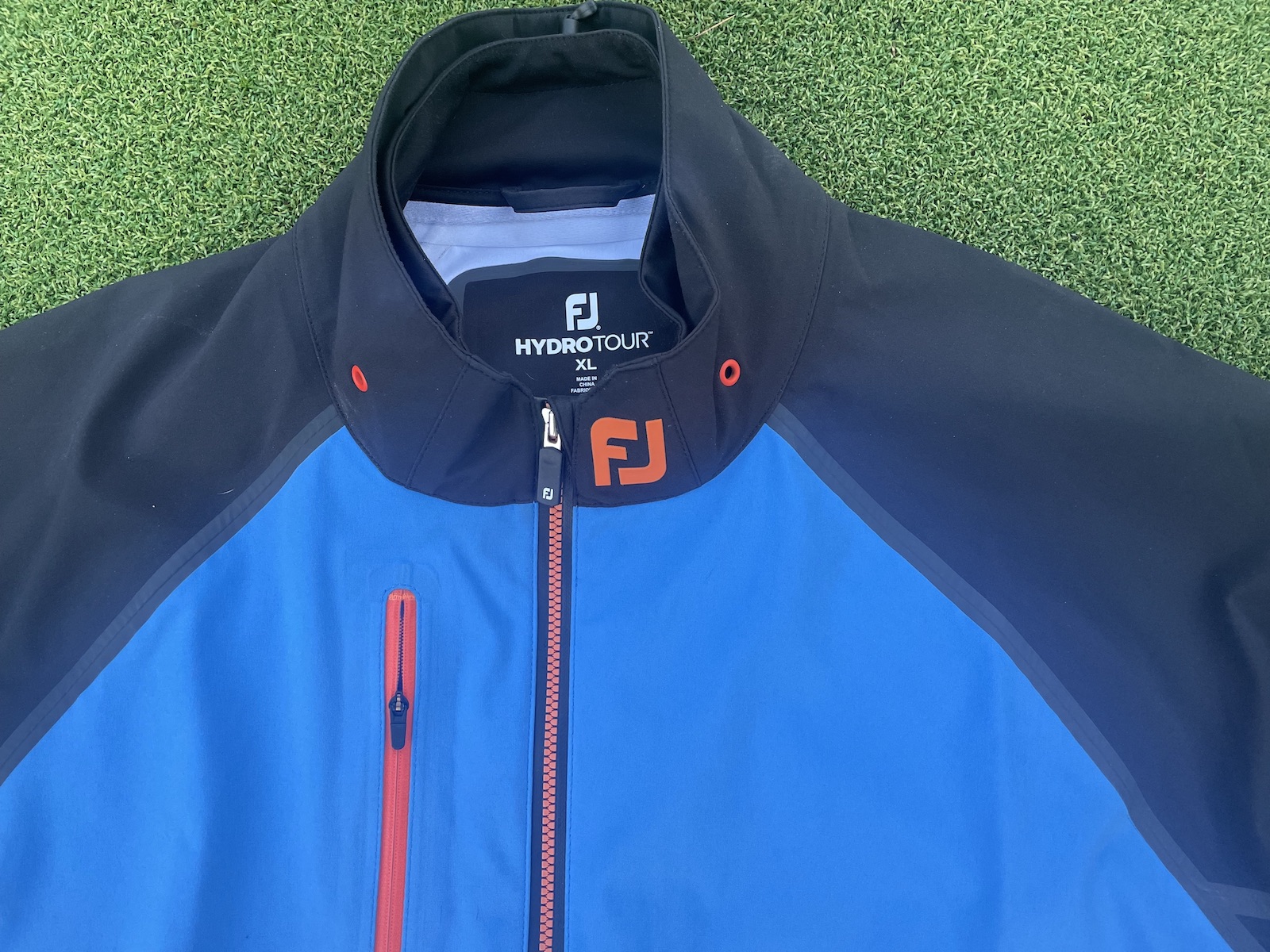 FootJoy HydroTour waterproof golf jacket review T3 FootJoy HydroTour waterproof golf jacket review T3