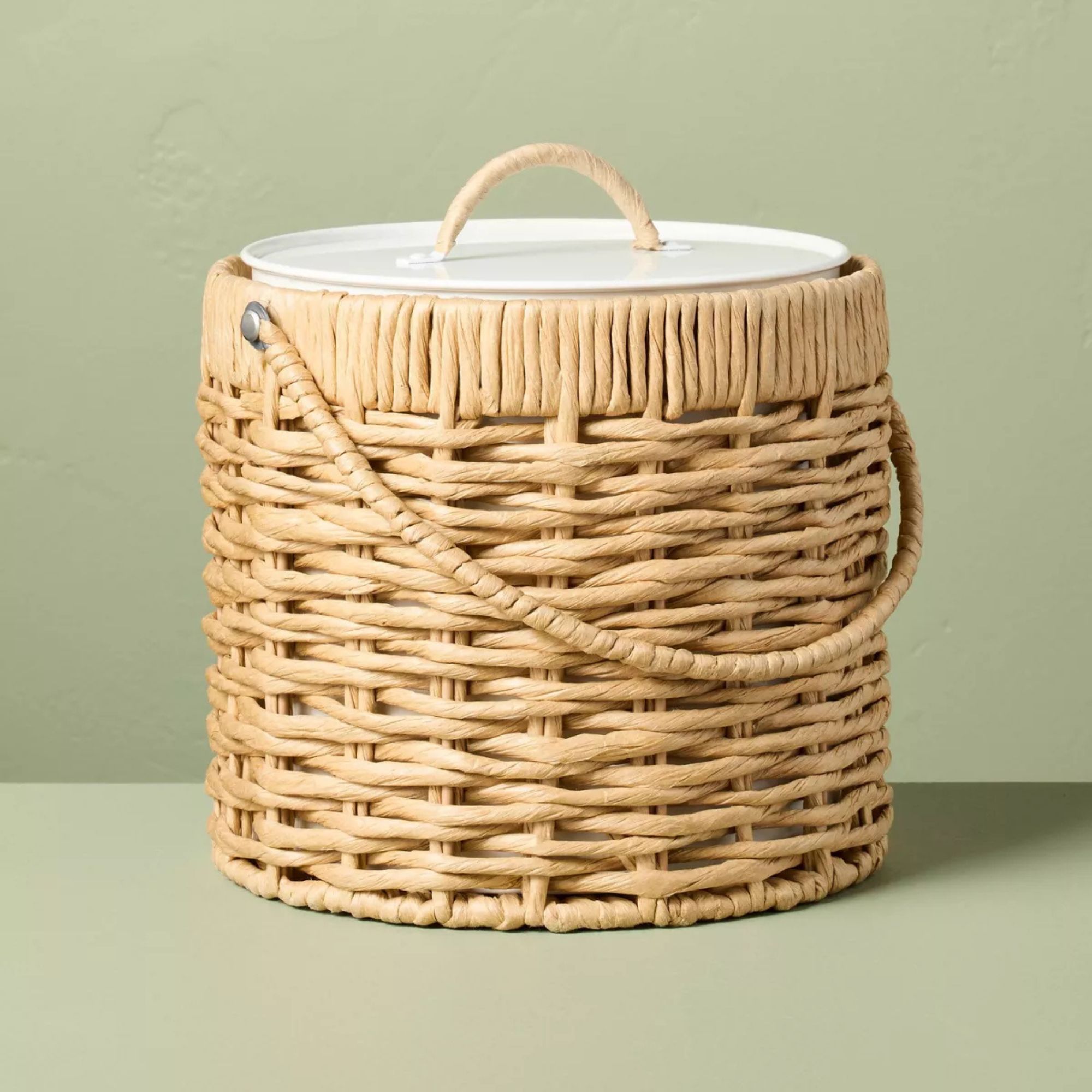 Rattan ice bucket