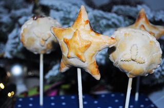 Mince pie pops