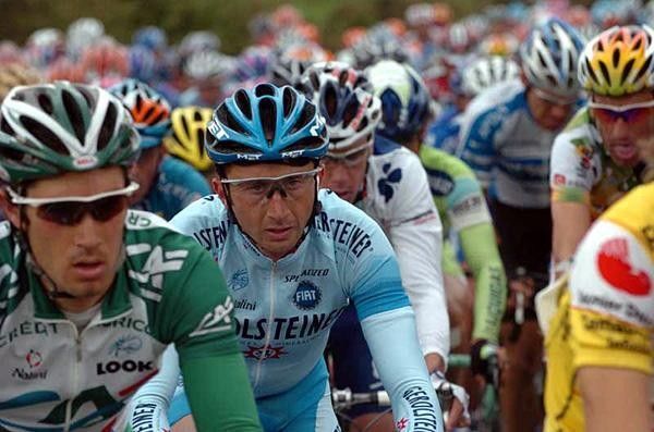 Davide Rebellin (Gerolsteiner) kept quiet in the bunch