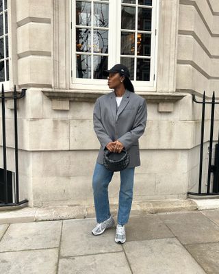 The Grey Blazer Trend Will Guide You to Elegant and Easy Outfits