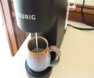 Making coffee in the Keurig K-Supreme SMART Coffee Maker