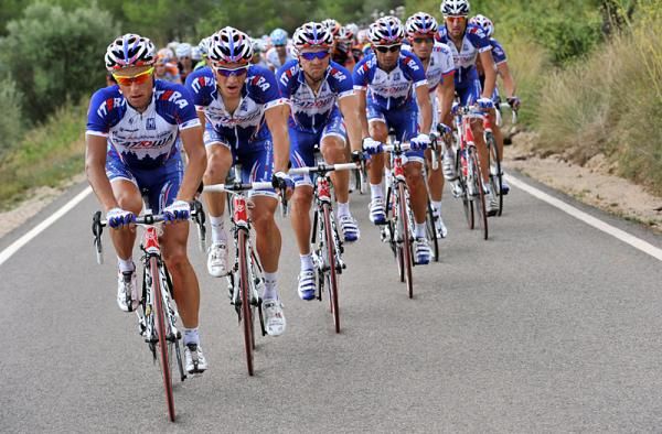 The Katusha team works to put its leader into the red jersey.