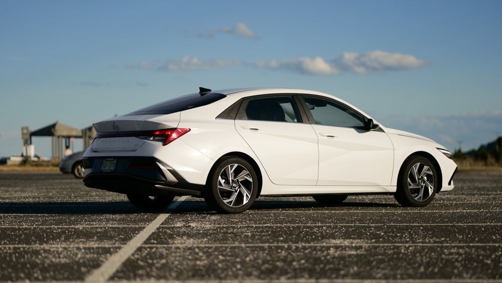 2024 Hyundai Elantra Hybrid Limited.