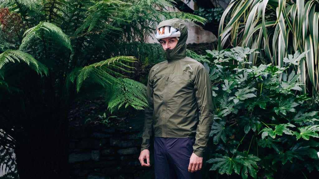 Endura GV500 waterproof cycling jacket review It isn’t perfect, but it