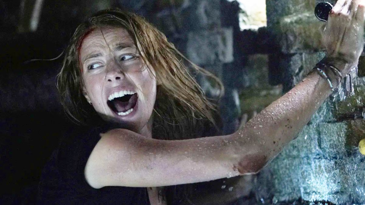 Kaya Scodelario in &quot;Crawl&quot; (2019)