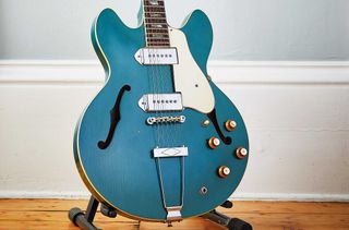 ES-330 Casino