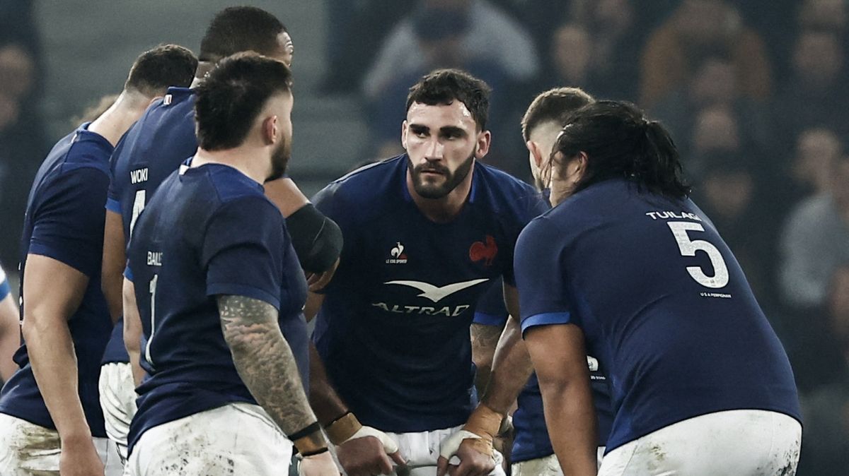 France&#039;s flanker Charles Ollivon (C) looks on during the Six Nations rugby union international match between France and Italy at Stade Pierre Mauroy in Villeneuve-d&#039;Ascq, near Lille, northern France, on February 25, 2024