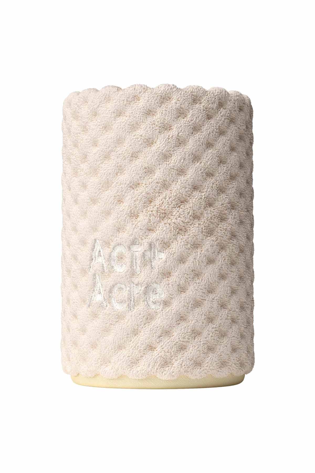 2x3_Act+Acre Microfiber Hair Towel