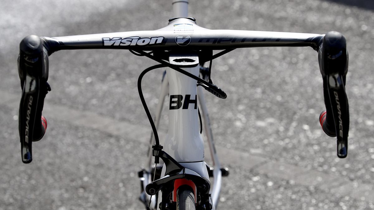 The front profile of the bike is focused on improving aerodynamics