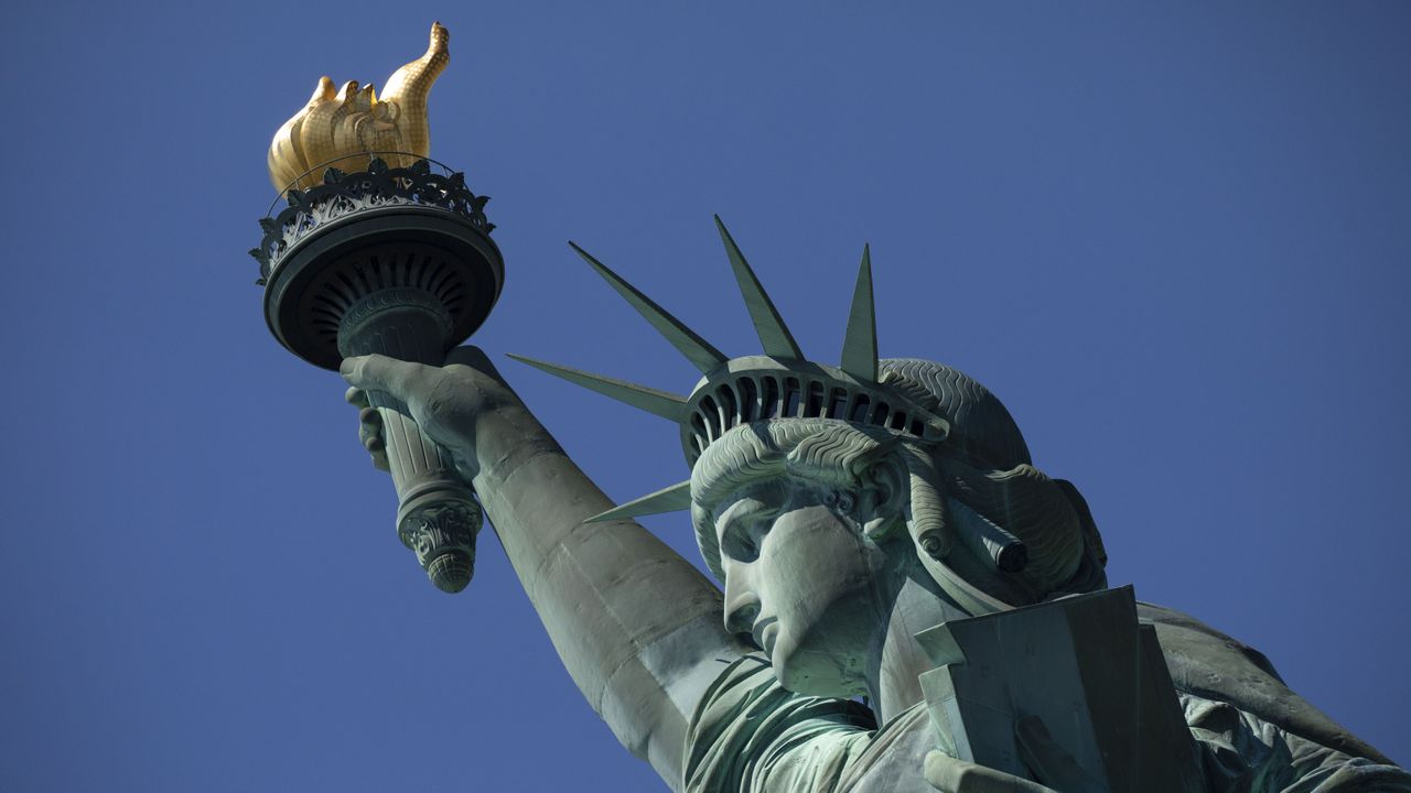 Statue, Landmark, Monument, Sculpture, Sky, Architecture, Tower, Art, National historic landmark, Photography, 