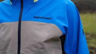 Peak Performance Vislight Gore-Tex C-Knit 3L Shell Jacket review