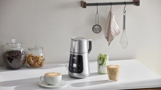 DREO BaristaMaker Milk Frother