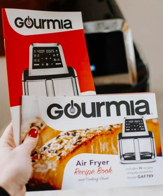 Recipe book and manual for Gourmia Fry ‘N Fold air fryer