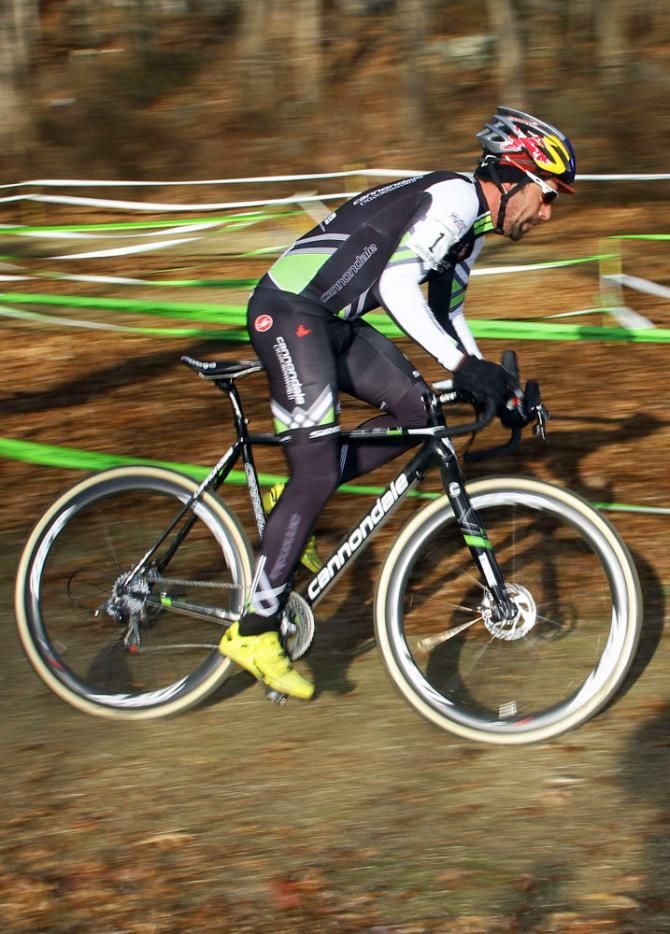Tim Johnson (Cannondale p/b Cyclocrossworld) accelerated for the last lap, pulling out all the stops.