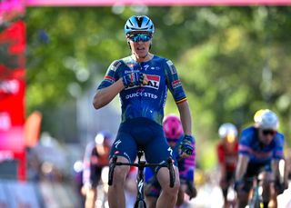 Eneco Tour: Tim Merlier wins stage 1 sprint in Ede ahead of Dylan Groenewegen