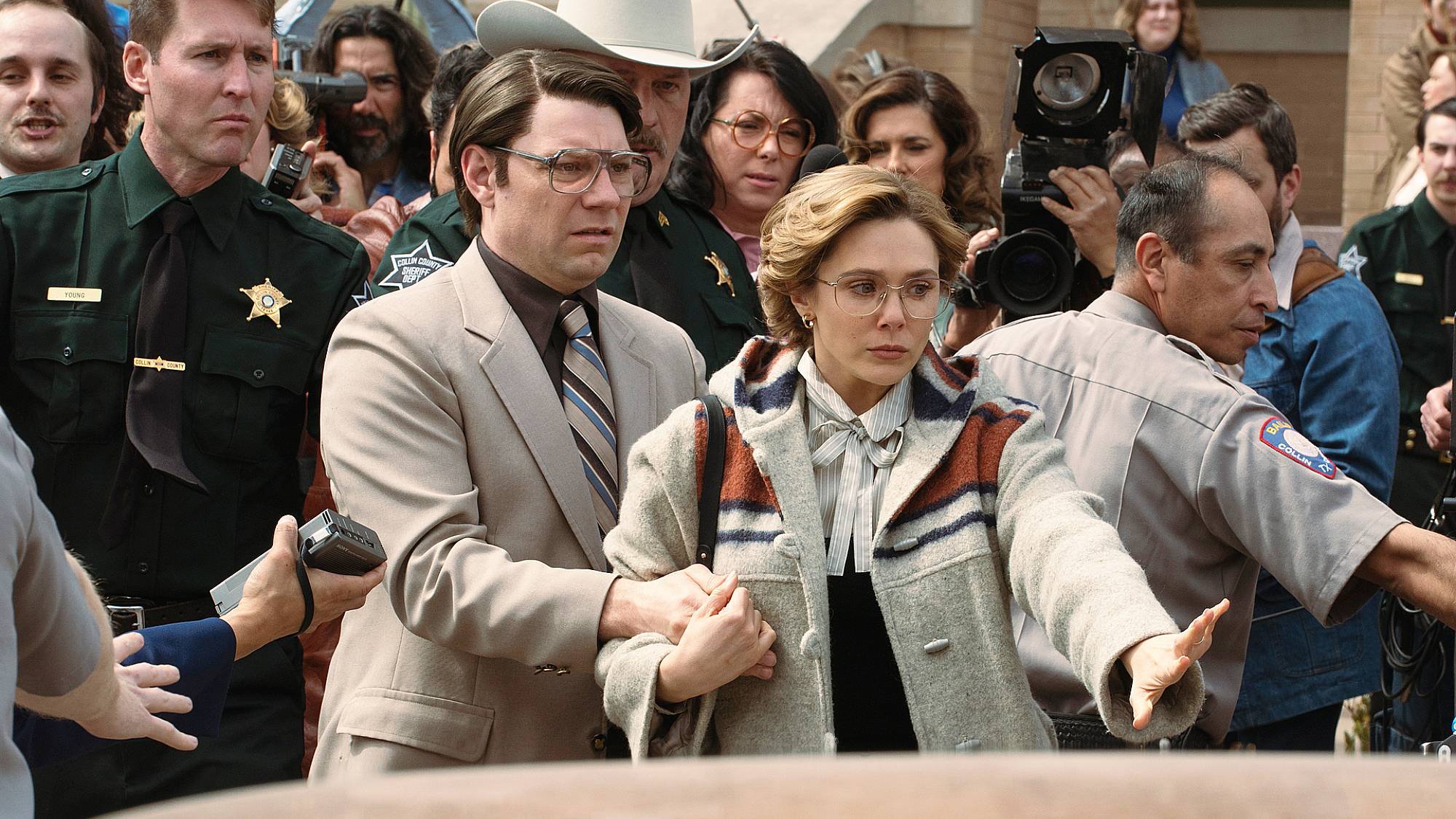 Patrick Fugit and Elizabeth Olsen in &quot;Love &amp;amp; Death&quot; (2023)