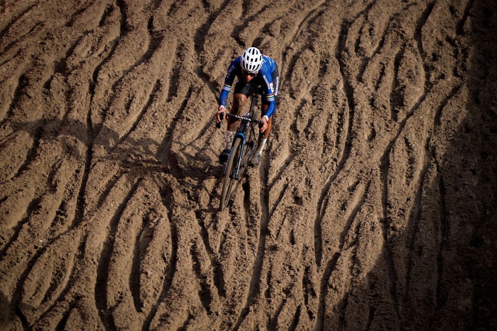 Dutch Ceylin Del Carmen Alvarado pictured in action during the women's elite race at the World Cup cyclocross cycling event in Zonhoven on Sunday 22 December 2024, stage 6 (out of 12) of the UCI World Cup competition. BELGA PHOTO JASPER JACOBS (Photo by JASPER JACOBS / BELGA MAG / Belga via AFP)