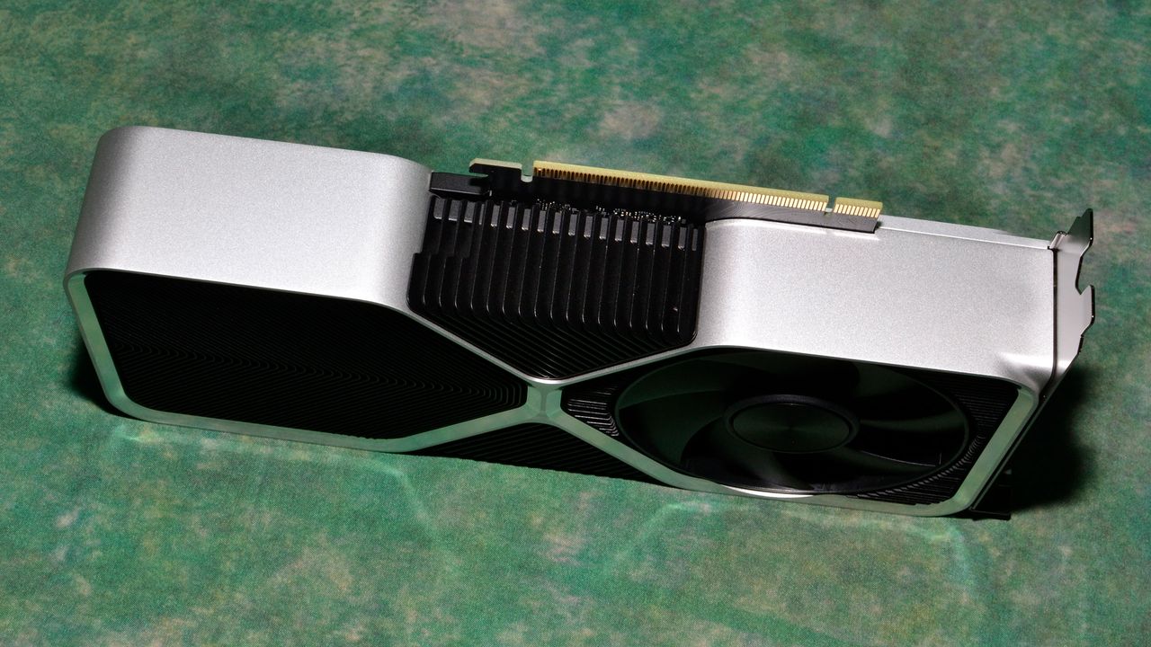 Nvidia GeForce RTX 4060 Ti Founders Edition photos and unboxing
