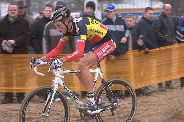 Niels Albert on his way to Victory