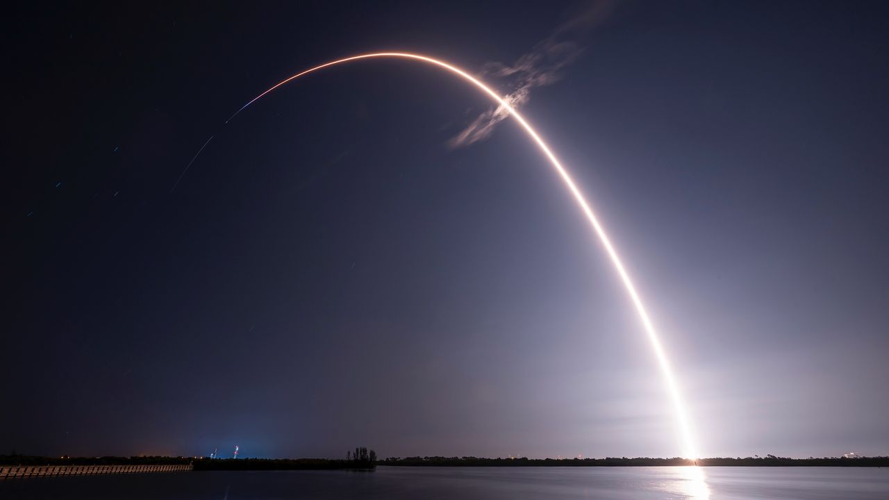Watch SpaceX launch 3 giant BlueBird direct-to-cell satellites early on Aug. 5