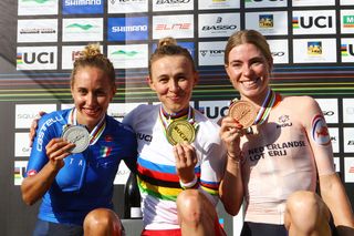 Kasia Niewiadoma (Poland) takes gold at the 2023 UCI Gravel World Championships ahead of Silvia Persico (Italy) and Demi Vollering (Netherlands)