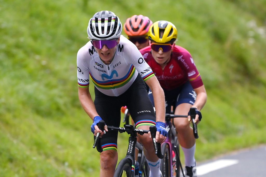Annemiek Van Vleuten (Movistar Team) amps up the pace with Demi Vollering (SD Worx) and Kasia Niewiadoma (Canyon-SRAM) on her wheel