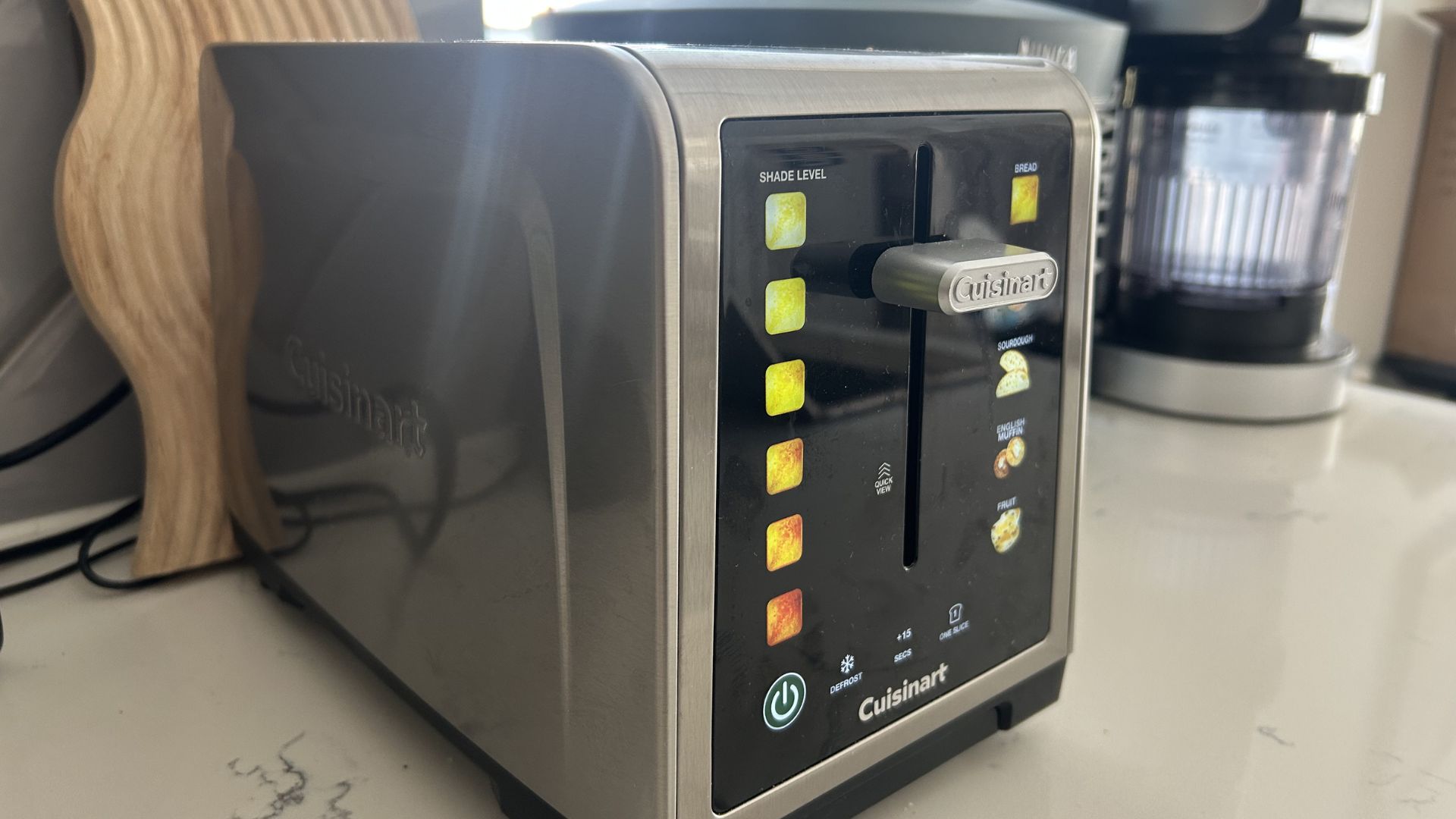 Cuisinart touch screen toaster on