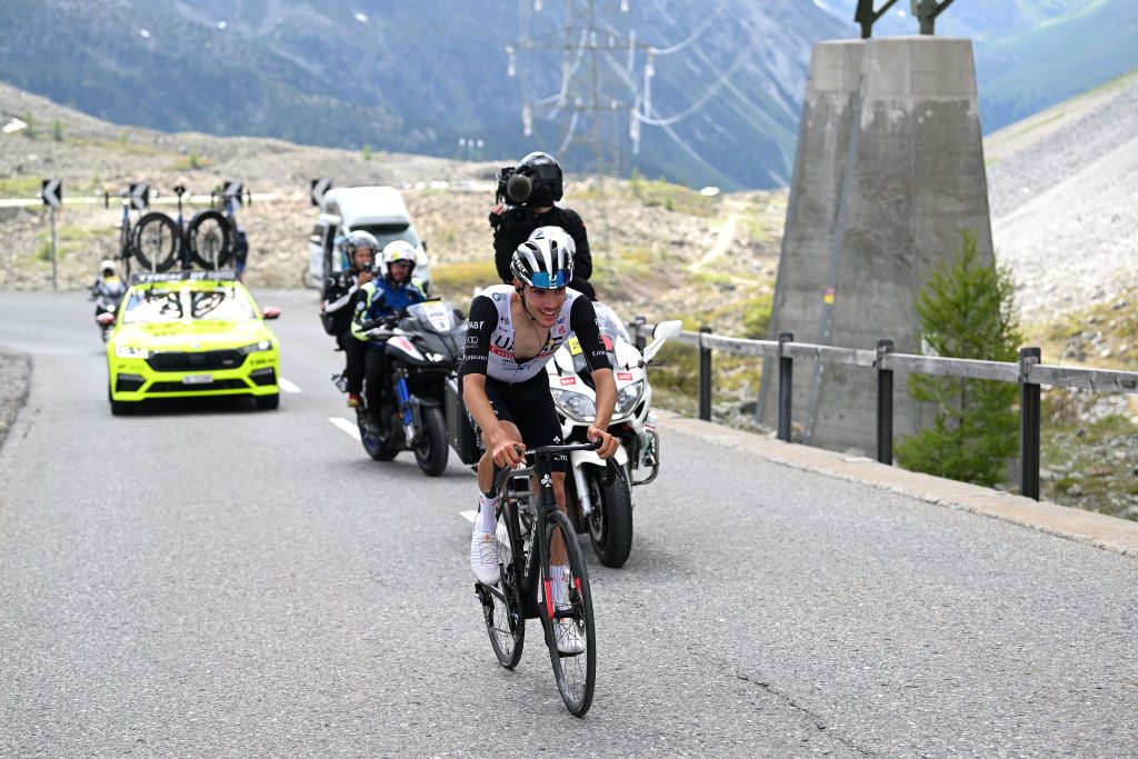LA PUNT SWITZERLAND JUNE 15 Juan Ayuso of Spain and UAE Team Emirates attacks during the 86th Tour de Suisse 2023 Stage 5 a 211km stage from Fiesch to La Punt 1696m UCIWT on June 15 2023 in La Punt Switzerland Photo by Dario BelingheriGetty Images