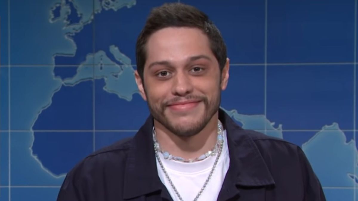 Pete Davidson’s Mom Shared A Throwback To His First Season Of SNL And His First Time Hosting. It’s Very Sweet