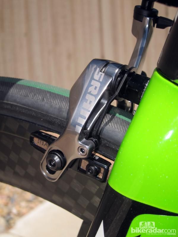 SRAM includes separate left and right spring tension adjustments for easier centering. The square-profile springs lend a snappy feel.