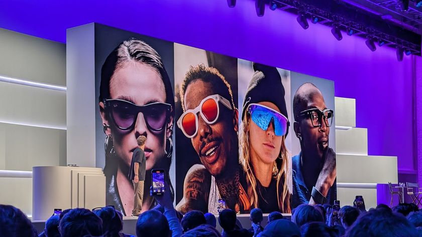 Meta&#039;s smart glasses are great and everyone should be worried 