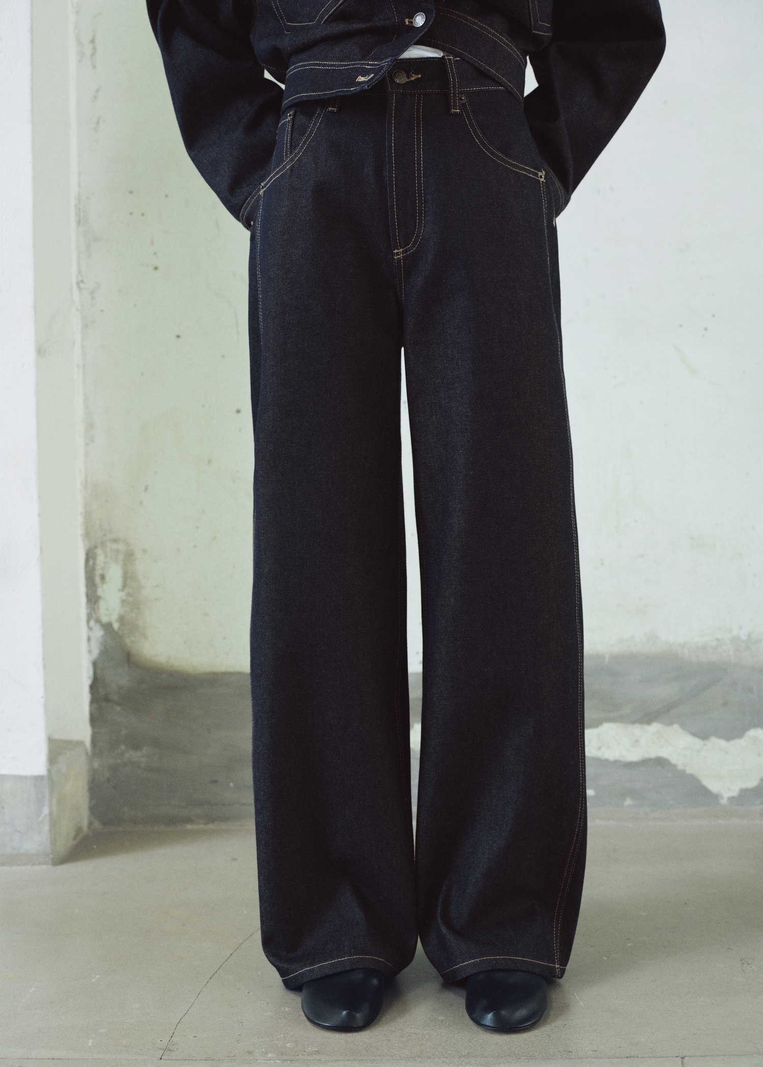 High-Waisted Barrel Jeans - Women | Mango Usa