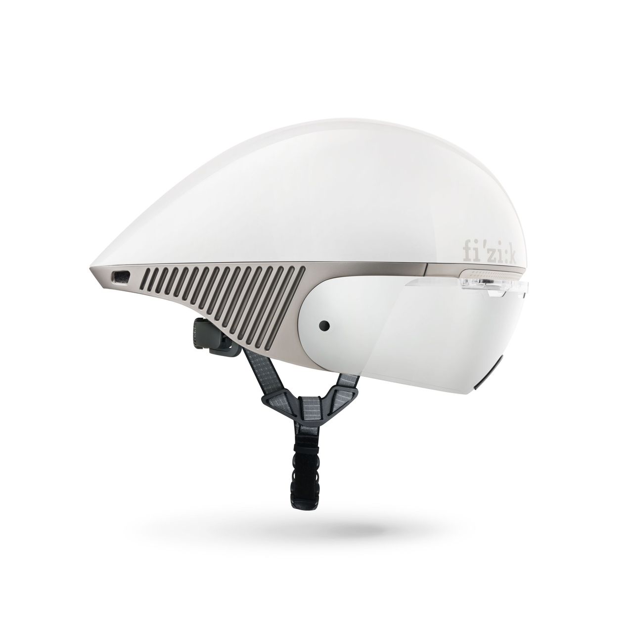 A Fizik Kunee Aero road helmet