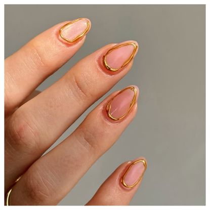 gold nails