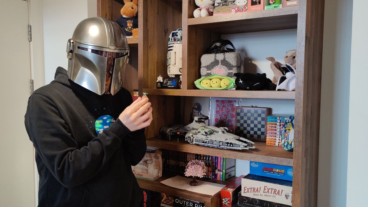 Denuo Novo The Mandalorian Helmet