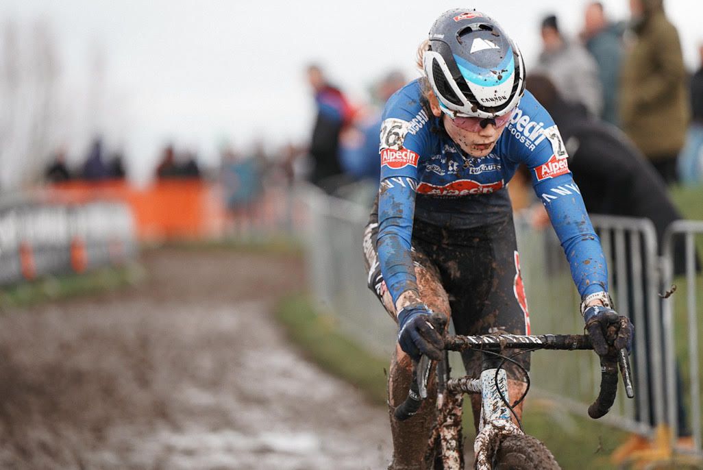 Dutch National Cyclocross Championships 2023 elite women's race Mathias Ekman
