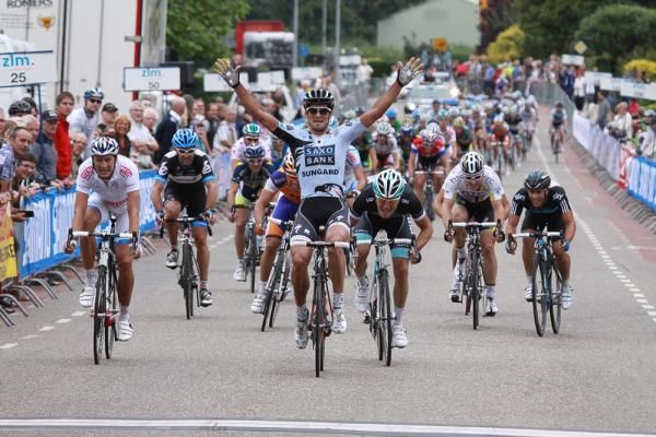 JJ Haedo (Saxo Bank Sungard) wins the stage.