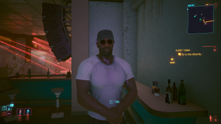 Solomon Reed als Sleeper Agent und Türsteher im Nachtclub