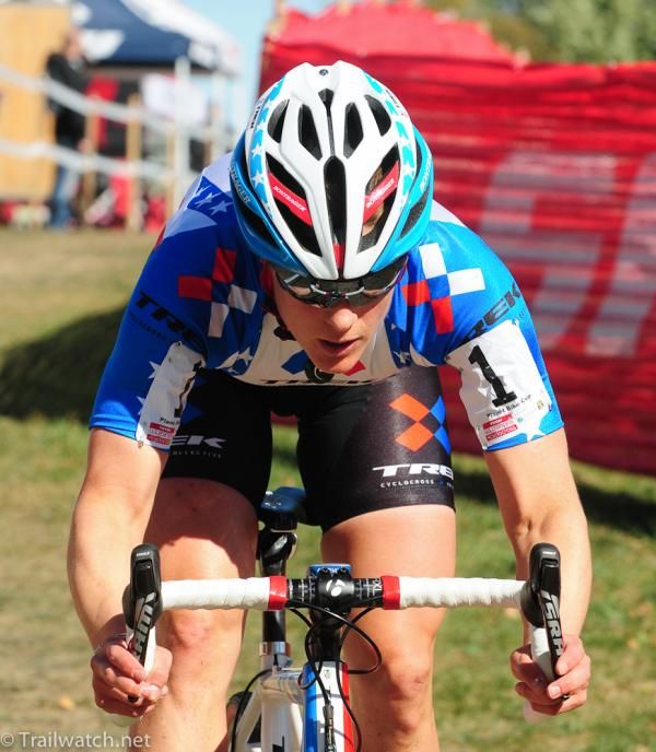 Katie Compton (Trek Cyclocross Collective) descending